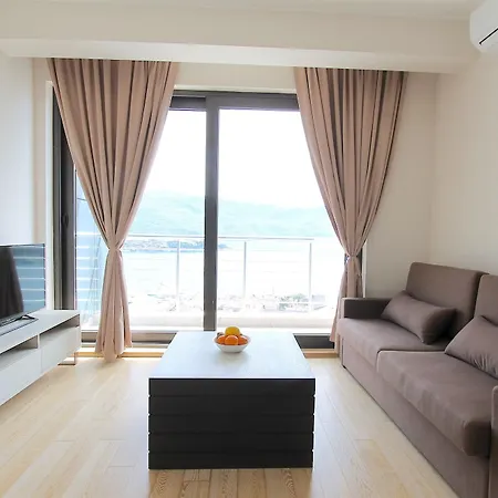 Aqua Appartement Budva